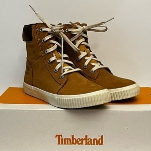 Timberland Women's Skyla Bay 6 Inch Wheat Nubuck Sneaker Boots Size 7.5